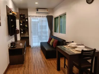 Appartamento con vista sulla città — Private apartment at Phuket Villa Condo