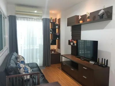 Appartamento con una camera da letto e balcone — Private apartment at Phuket Villa Condo